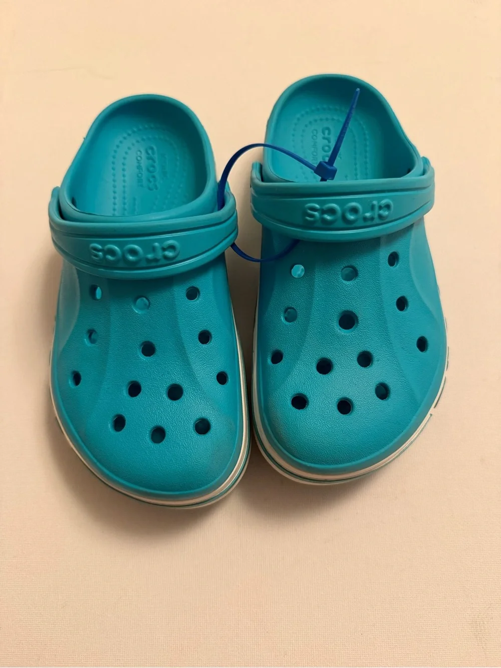 CROCS lightweight slip